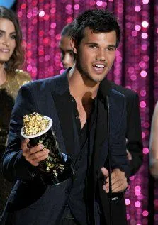 Церемония вручения премии MTV Movie Awards 2012 / 2012 MTV Movie Awards (2012)